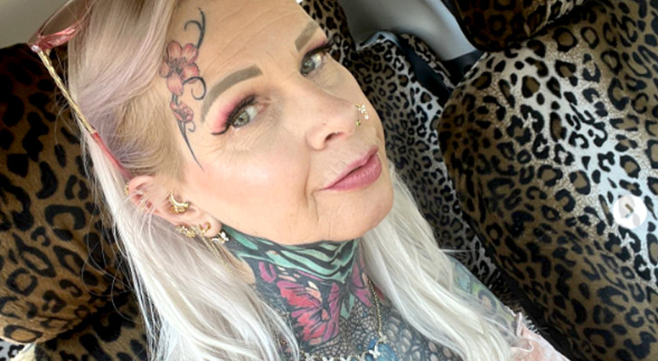 En av de kvinnor med flest tatueringar i världen delar bilder på hur hon såg ut 10 år tidigare