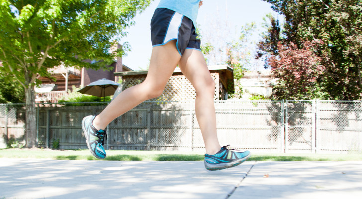 Langsam laufen, um wieder in Form zu kommen: alle Vorteile des Trainings für jedermann