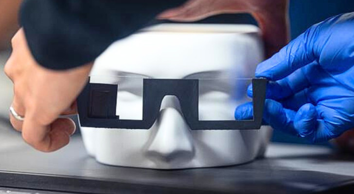 Prototype van een compacte bril voor augmented reality