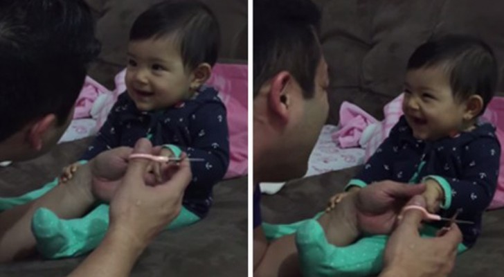 Kijk naar de reactie van dit kindje elke keer als haar vader haar nagels probeert te knippen...