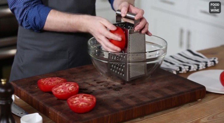 He takes some red tomatoes and grates them: here's a trick you need to try!