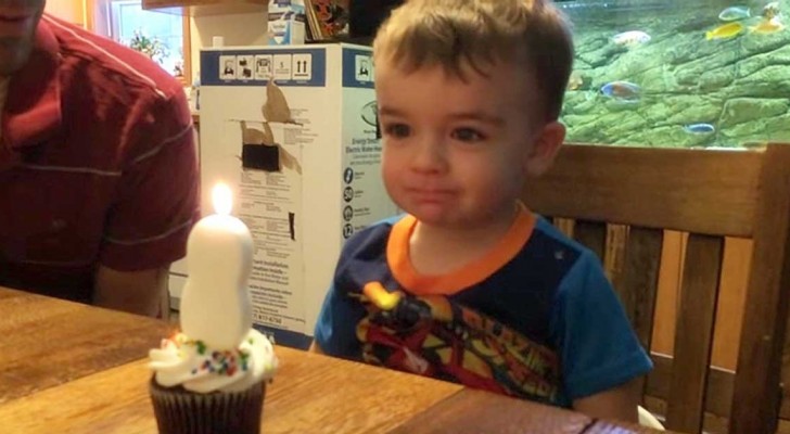 This young boy can't blow out the candle: what his father does is BRILLIANT !