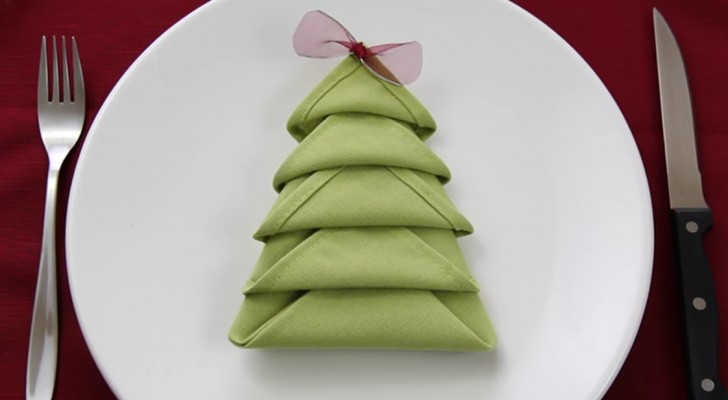 Trasformare un tovagliolo in un albero di Natale: impara questo e altri 7 trucchi sorprendenti