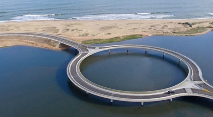 En Uruguay, un pont circulaire a été construit: la raison est fascinante