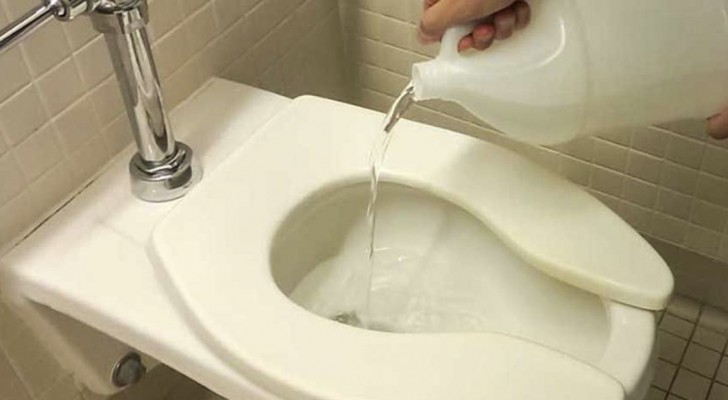 Voici l'effet du vinaigre sur l'intérieur de la maison. Impressionnant!