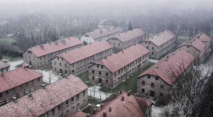 Un drone sobrevuela el campo de concentracion Auschwitz: las imagenes dan escalofrios