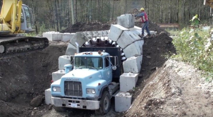 A special truck creates tunnels with openings in a few minutes!