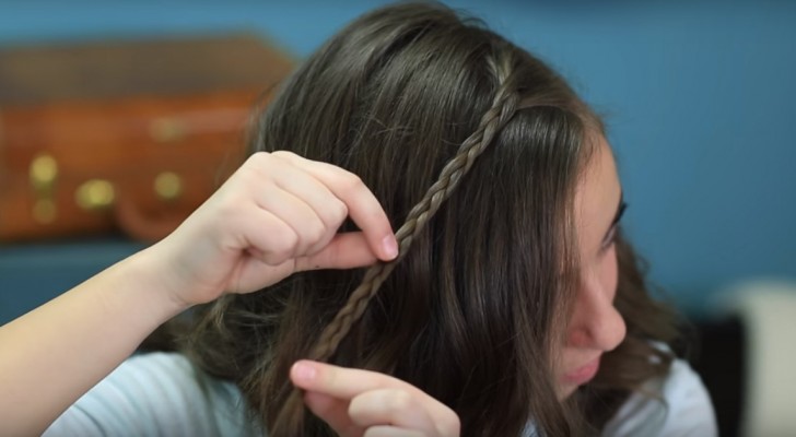 Start by making a simple braid ---- but the end result is much more elegant! 