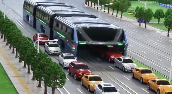 Den här bussen undviker trafiken genom att åka ovanför bilarna: upptäck denna otroliga uppfinning