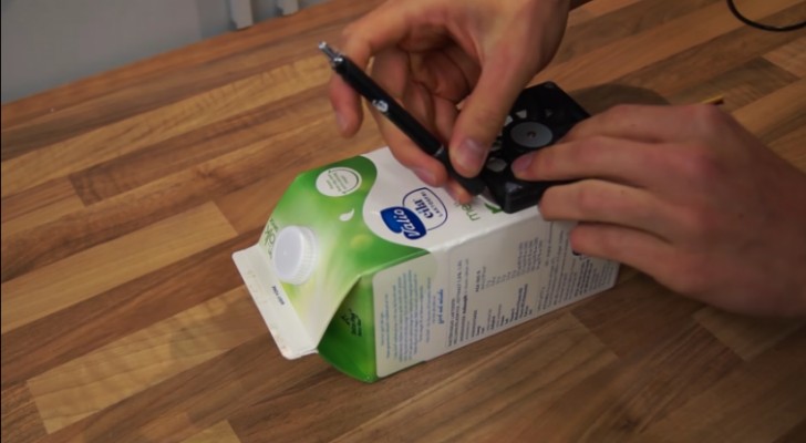 Ecco come trasformare un cartone del latte in un piccolo condizionatore... salva bolletta!