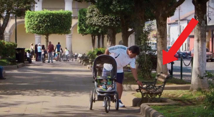 Lasciano 100 telefonini in strada per vedere in quanti li restituiscono: l'esito è sorprendente